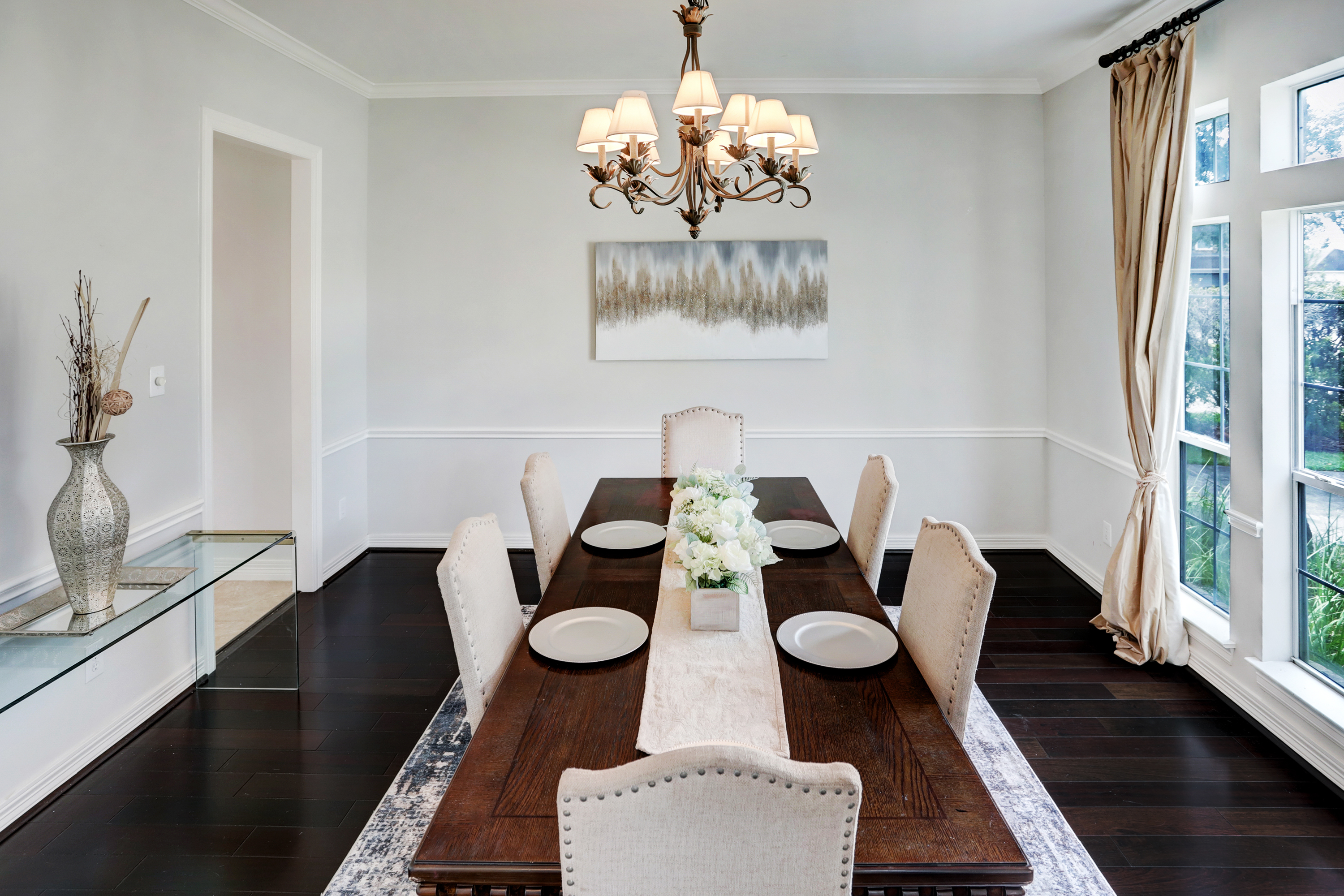 Elegant formal dining room